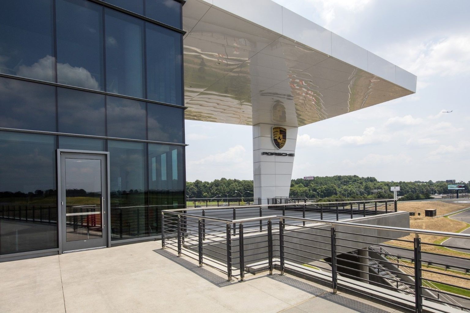 Porsche Cars North America Experience Center and Headquarters - Kawneer