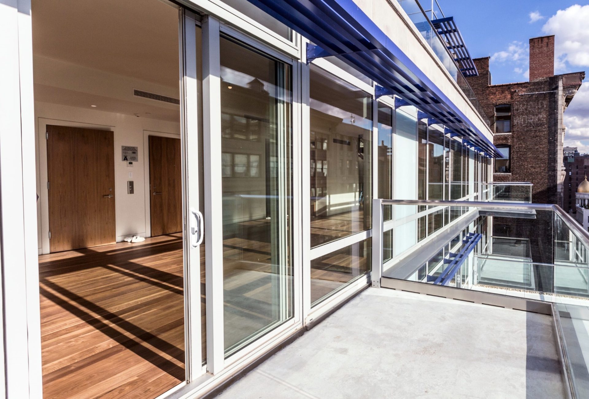 TR-8300 Sliding Glass Doors