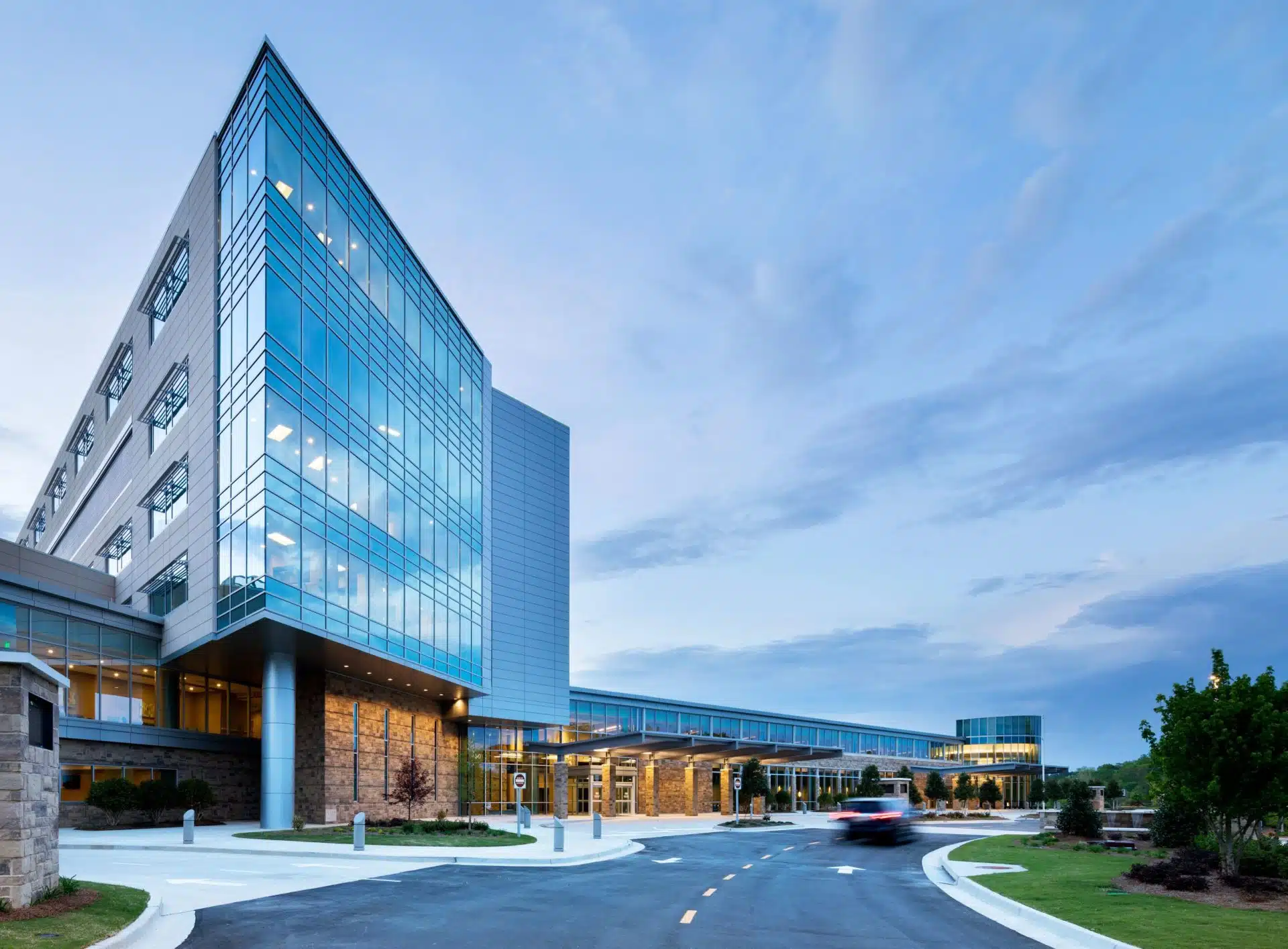 Northside Hospital Cherokee, Canton, Georgia, Kawneer, Tower, Women's Center & Emergency Department, 350 Medium Stile Doors, Kawneer 400, 450, & 451 center set, Clear anodized Class 1, MOB 1 & 2 on the same campus