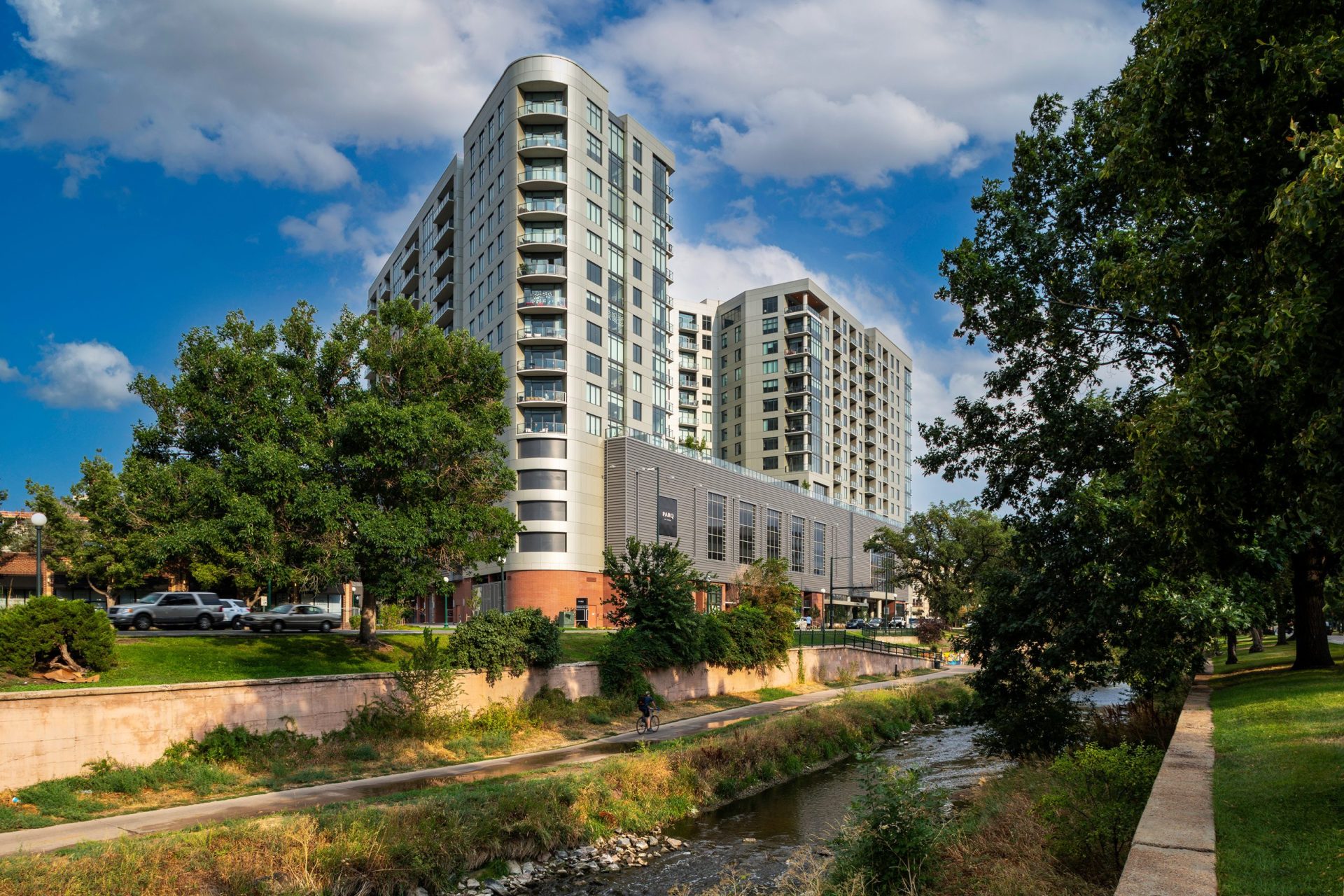 Parq on Speer, Denver, Colorado, USA, MetroView® FG 501T Window Wall, 1600 Wall System®1 Curtain Wall