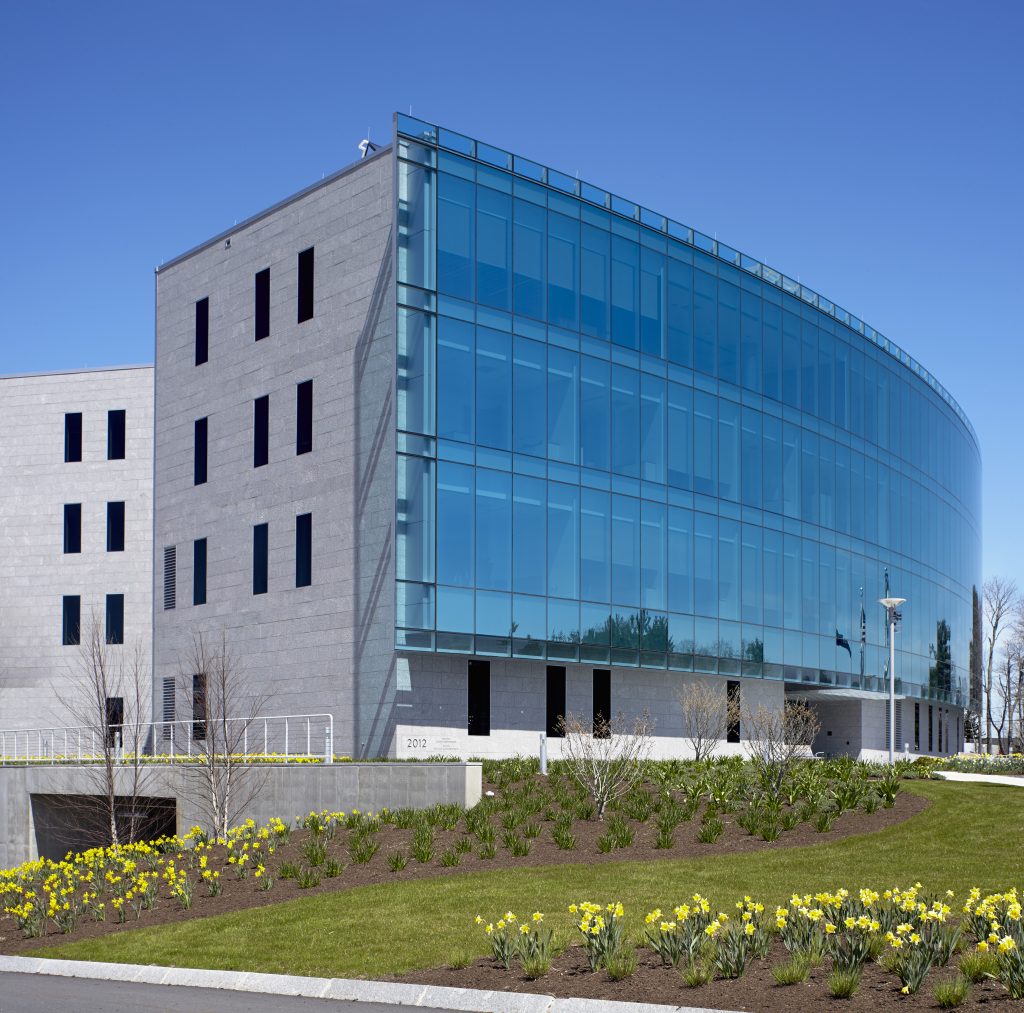 Service Federal Credit Union Corporate Office, Kawneer North America, Clearwall™ Curtain Wall, 190 Narrow Stile Entrances, 350 Medium Stile Entrances, 500 Wide Stile Entrances (custom Stainless Steel clad). 1600 SS (Screw Spline) Curtain Wall, GLASSvent™ for Curtain Wall (with Power operators), automatic window operators