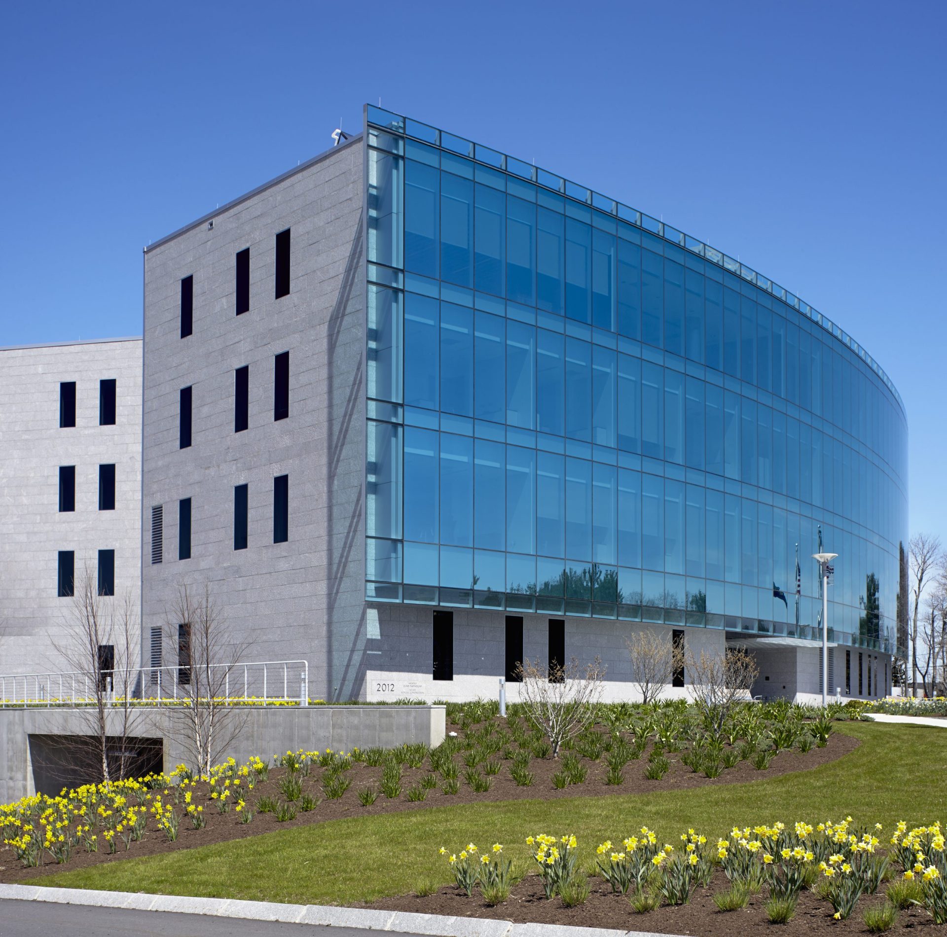 Service Federal Credit Union Corporate Office, Kawneer North America, Clearwall™ Curtain Wall, 190 Narrow Stile Entrances, 350 Medium Stile Entrances, 500 Wide Stile Entrances (custom Stainless Steel clad). 1600 SS (Screw Spline) Curtain Wall, GLASSvent™ for Curtain Wall (with Power operators), automatic window operators