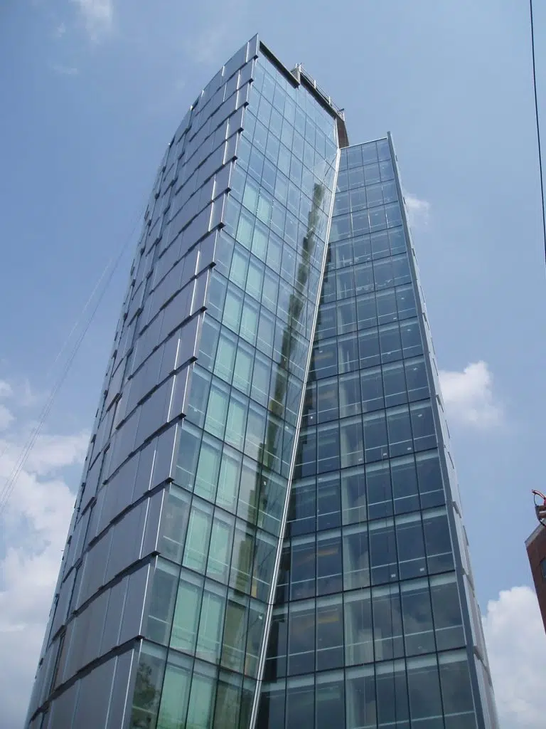 Drexel University Millennium Residence Hall, Kawneer Education Multifamily Project 2500 PG Wall® Curtain Wall System