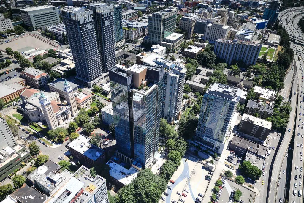 800 Columbia Residential Tower, Graystone Condominiums, Seattle, Washington, Kawneer Collaborative, Curtain Wall, Window Wall, Multifamily, Architecture