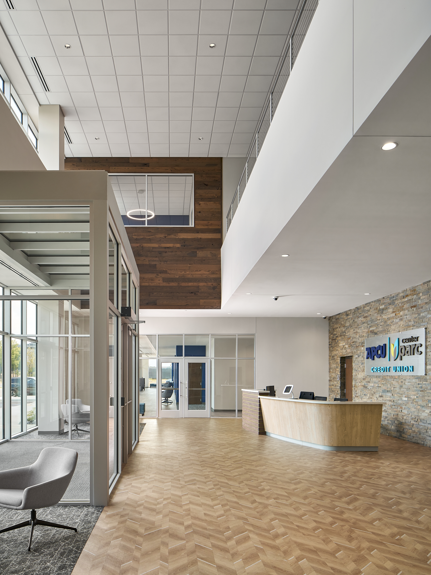 APCU/Center Parc Credit Union Headquarters - Kawneer Office