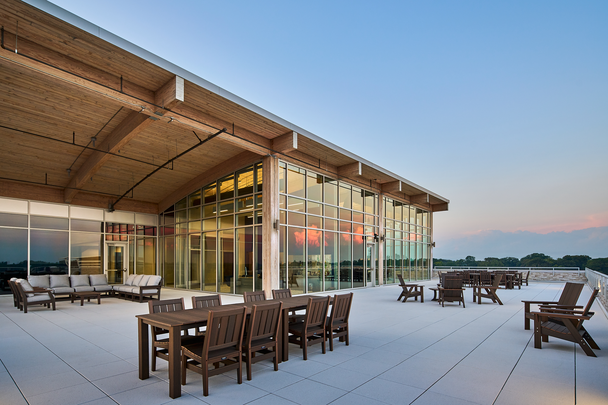 APCU/Center Parc Credit Union Headquarters - Kawneer Office